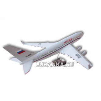Модель самолета «Ил-96»